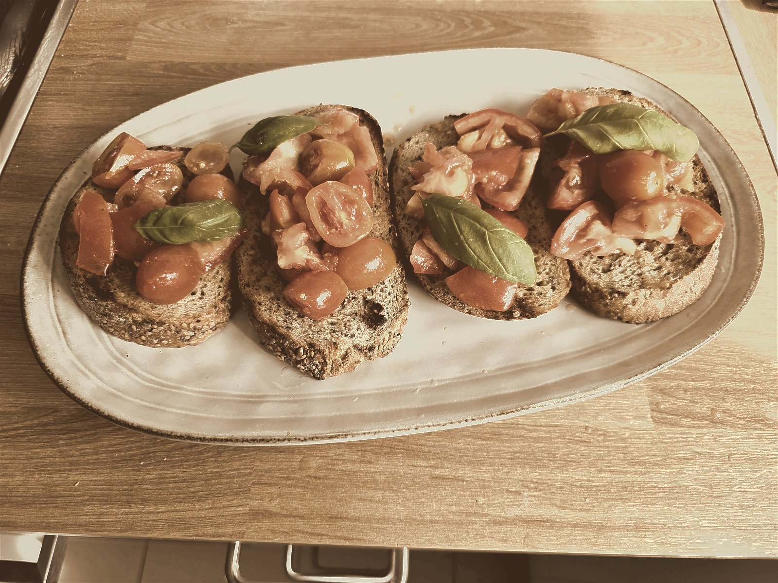 Pomodoro e basilico, la ricetta di sempre